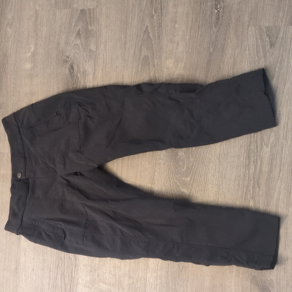 Athleta dark gray hiking pants size 6